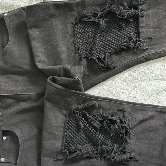 Black ripped jeans with detail - Picture 5 of 6